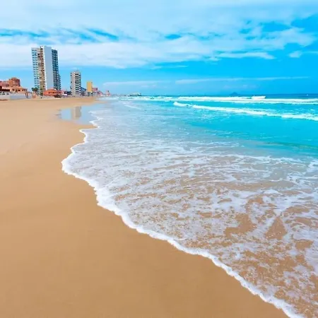 La Proa Sunrise Apartman *